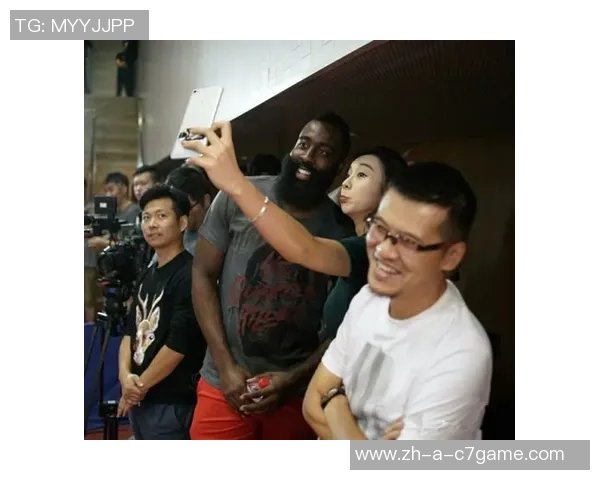 哈登晒世界杯用球合照引发中文译名三重浪热潮