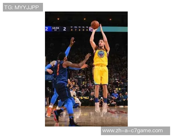 库里穿安踏鞋引发克莱赞叹希望他能赢但也表示敬意 库里穿安踏鞋引发克莱赞叹希望他能赢但也表示敬意